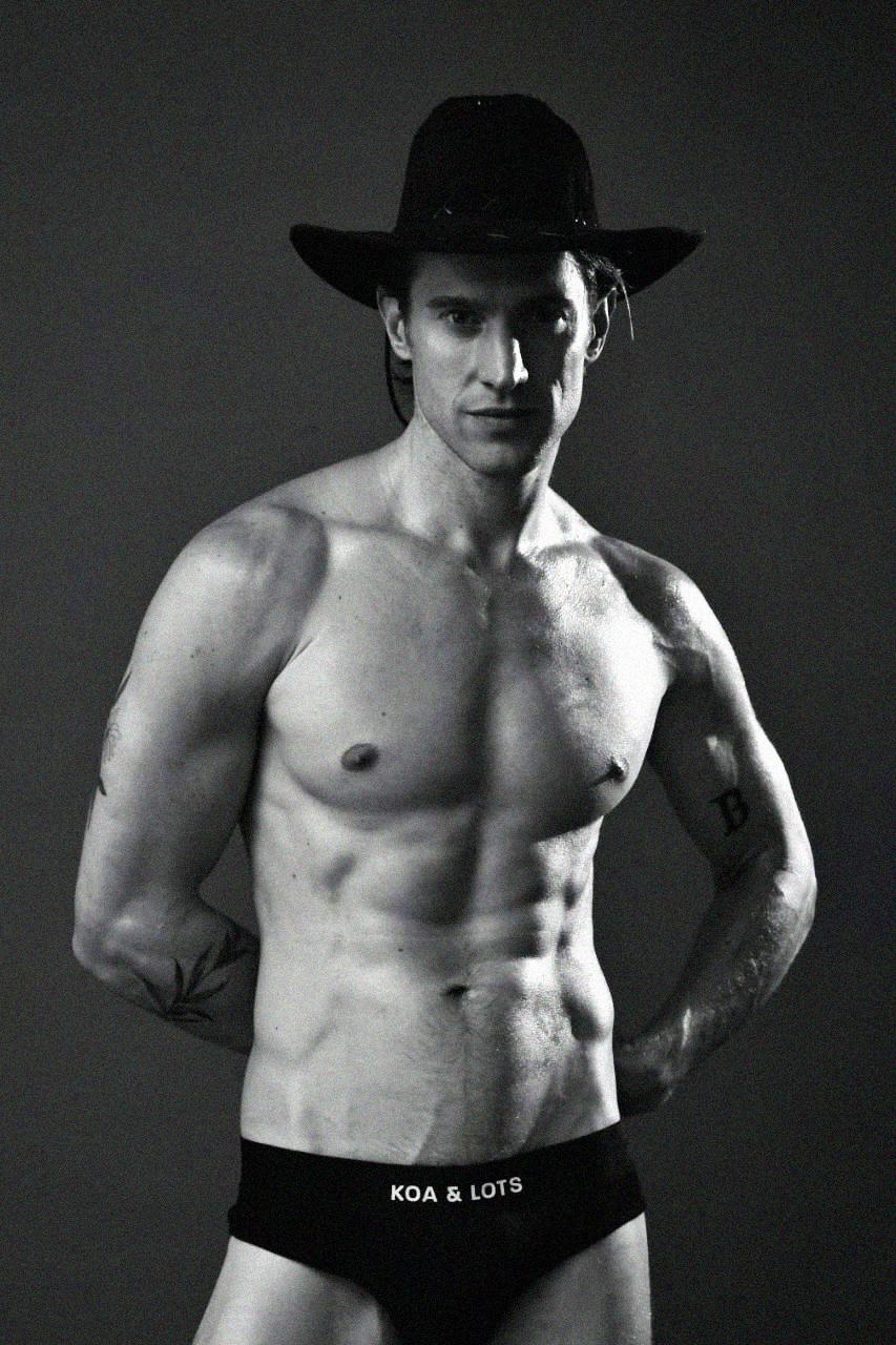 Black Y-Brief