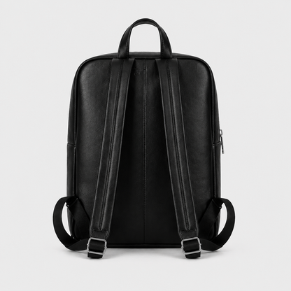 Black traveler back bag